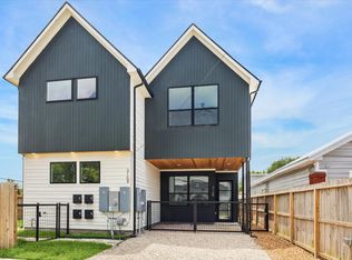 316 N Everton St #B, Houston, TX 77003