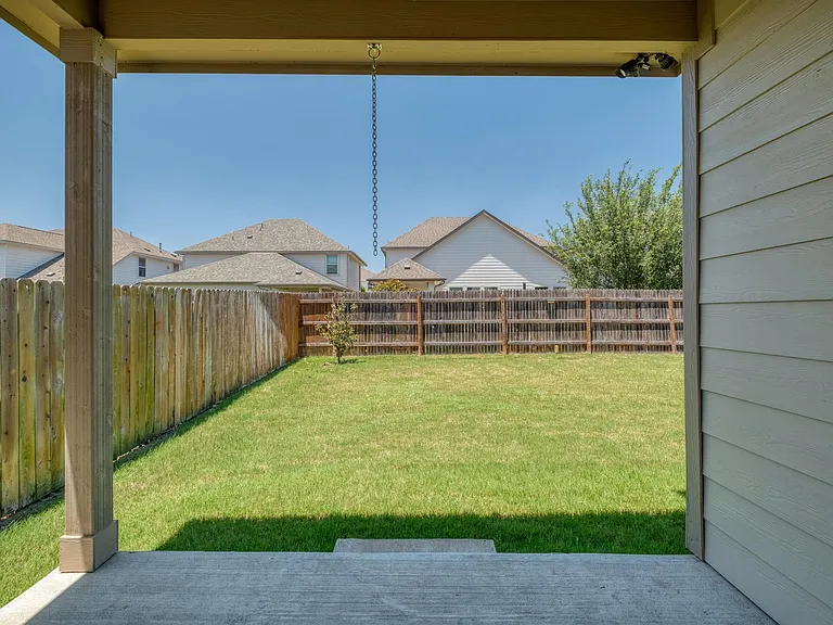 17204 Calipatria Ln — Photo 28