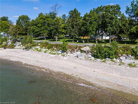 4th image of 2431 Lakeshore Rd