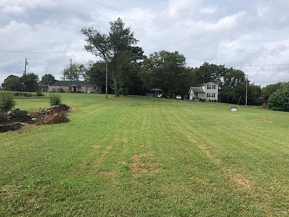 2nd image of 507 Clover St