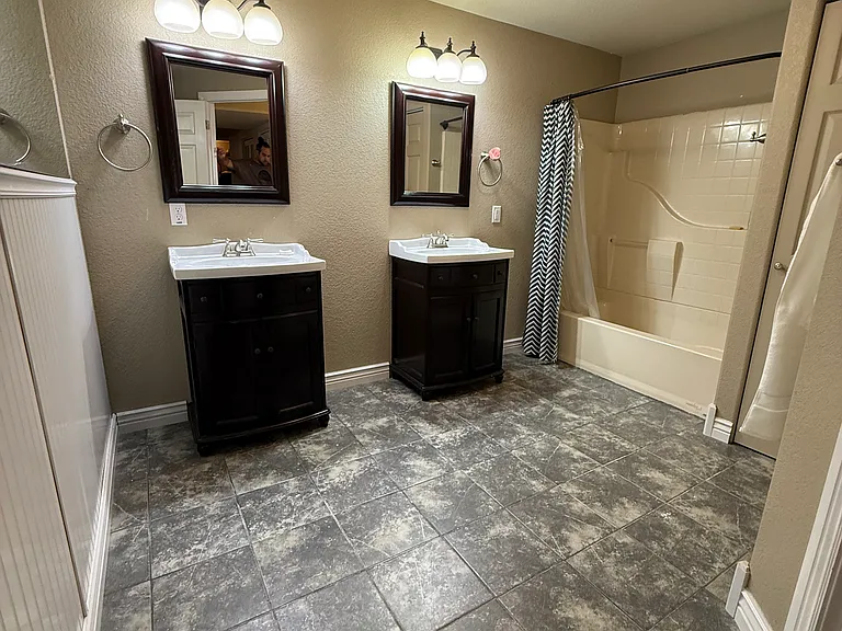 Downstairs Full Bathroom