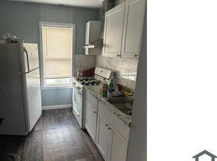 455 Dwelly St #3, Fall River, MA 02724