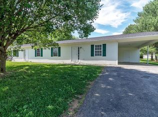 1110 N Paperville Rd, Bristol, TN 37620