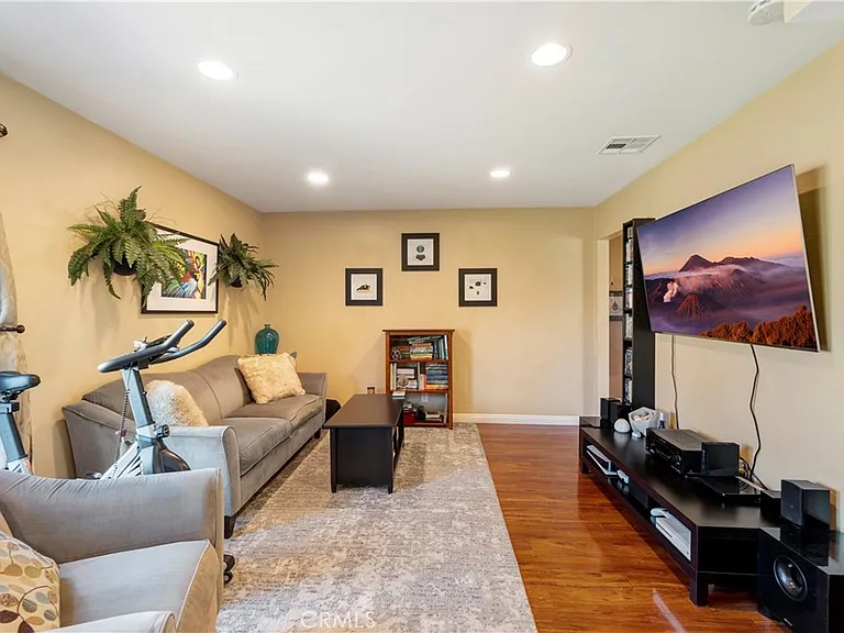 5141 Cheryl Dr — Photo 3