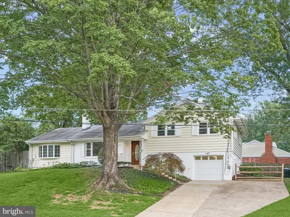 6303 Julian St, Springfield, VA 22150