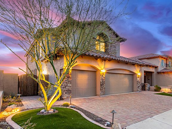 3rd image of 3426 N SONORAN Hills