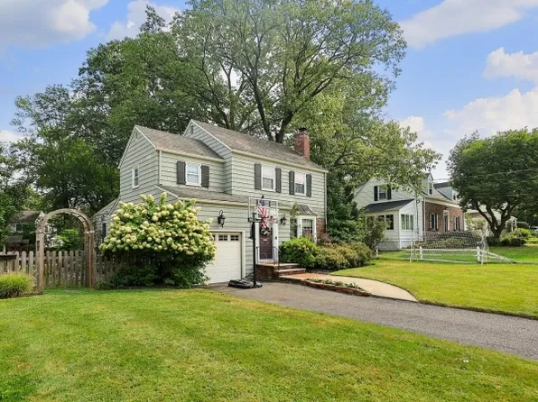 131 Wells St, Westfield Town, NJ 07090