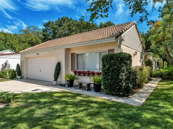 454 San Jose Dr, Winter Haven, FL 33884