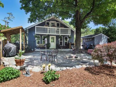 6033 Aarwood Rd NW, Rapid City, MI, 49676