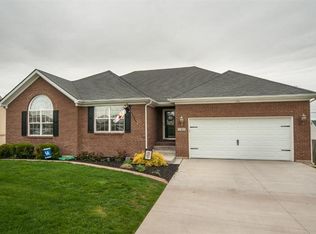 121 McPeek Pl, Nicholasville, KY 40356
