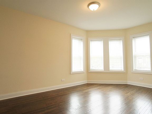 5th image of 3535 W Fullerton Ave #2