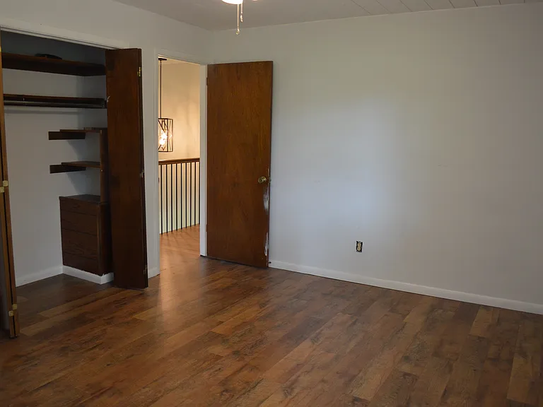 2713 Shropshire Blvd — Photo 21
