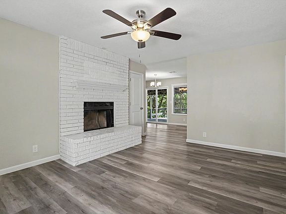 4th image of 2107 Timber Hill Dr
