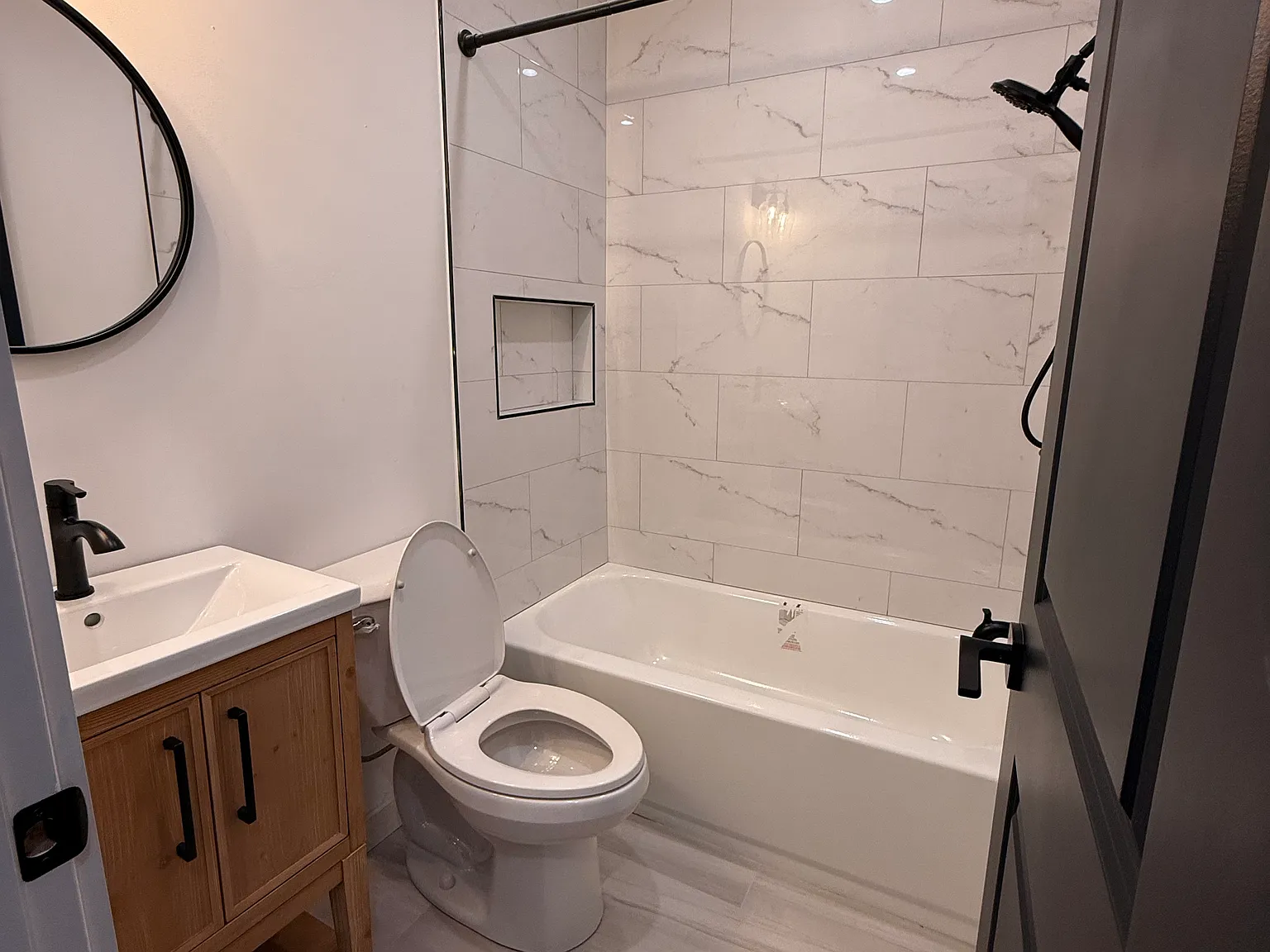 3340 Potter St — Photo 4
