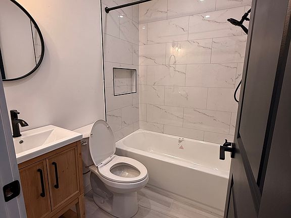 4th image of 3340 Potter St #2