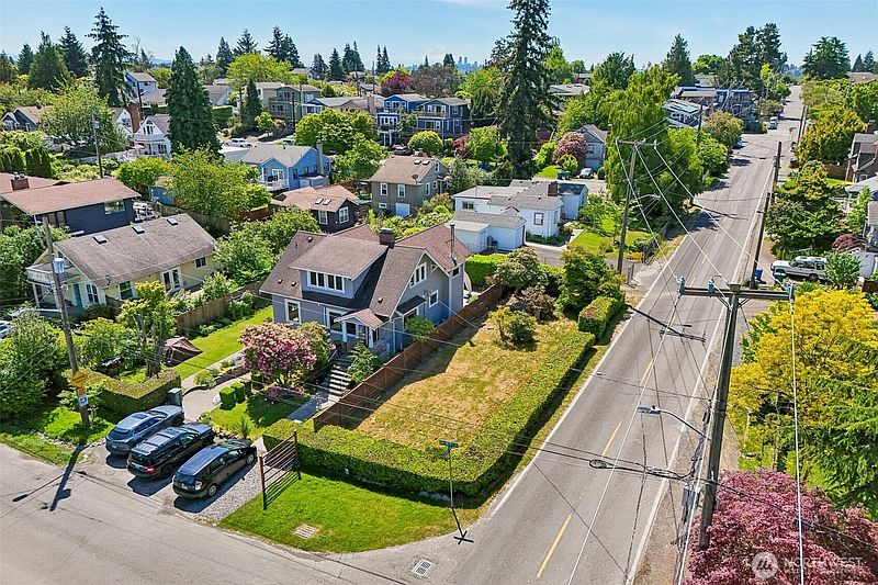 4th image of 8620 28th Avenue NW