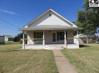 215 S Douglas St, Cunningham, KS 67035