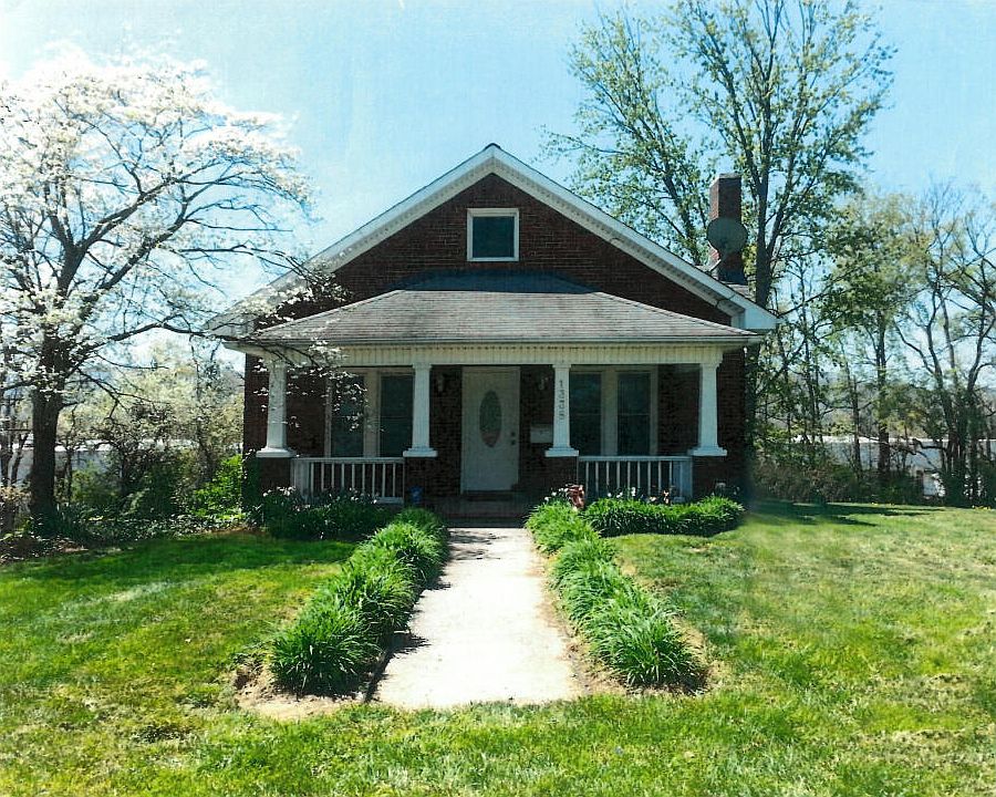 1st image of 1338 Roanoke Blvd
