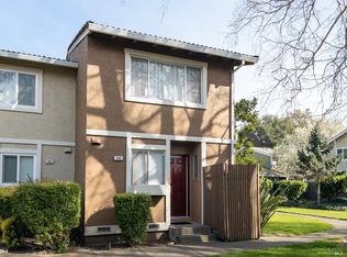 526 Santa Alicia Dr, Rohnert Park, CA 94928