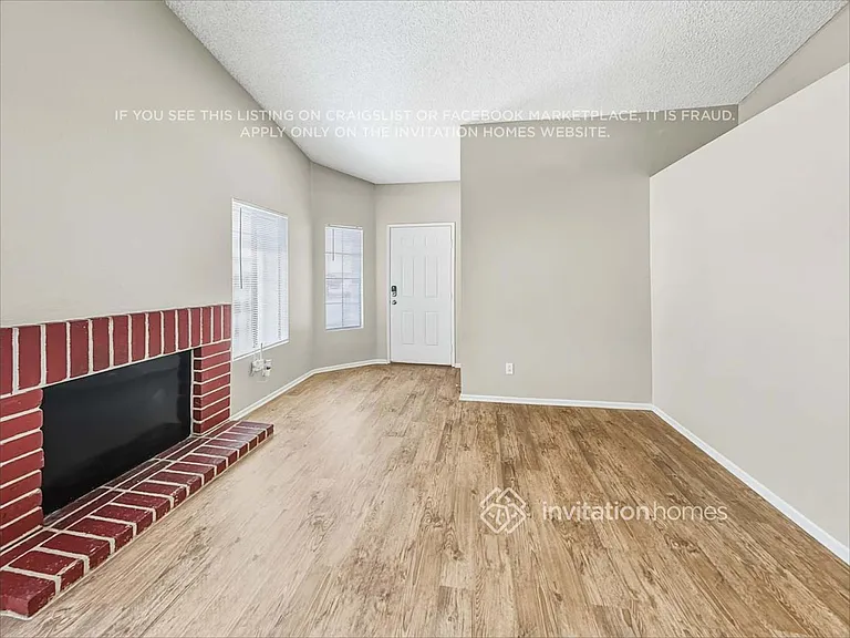 15778 Jalanie Ln — Photo 4