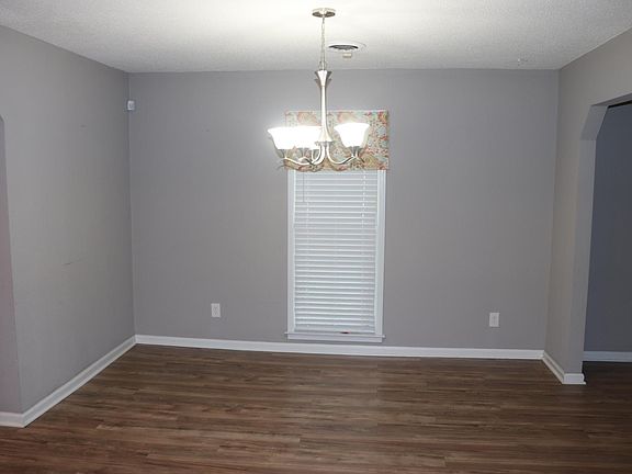 5th image of 139 Arrowhead Dr