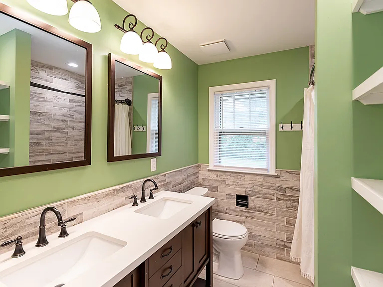 7915 Jarboe St — Photo 15