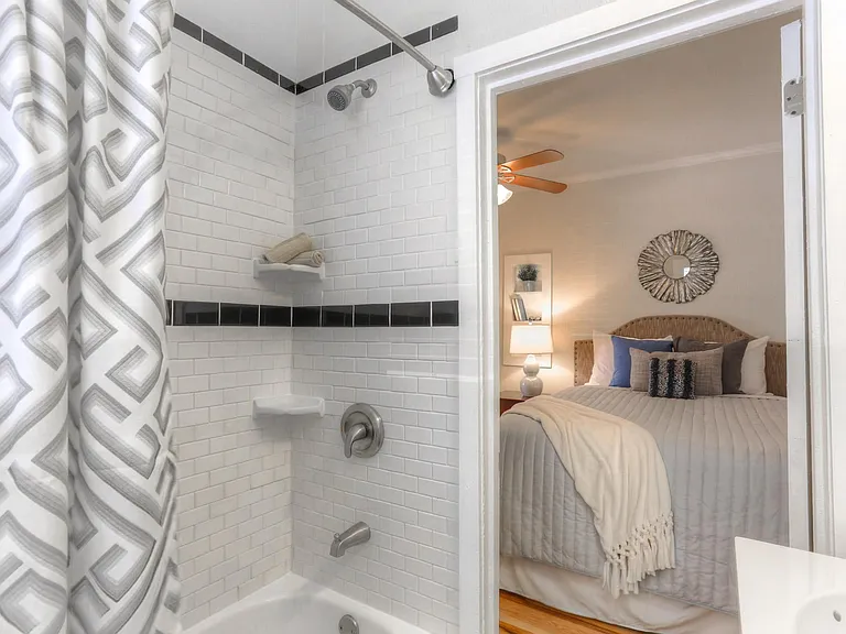 2904 W Estrella St #5 — Photo 21
