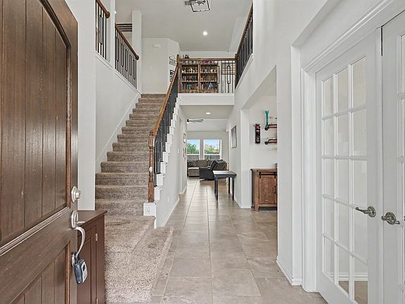4th image of 134 Dina Ln