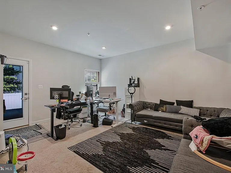 4748 Towne Park Rd — Photo 32
