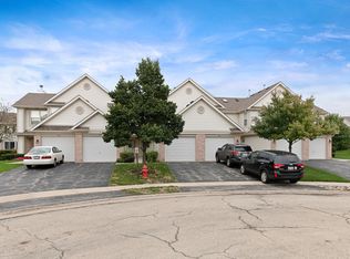 1743 Nature Ct, Schaumburg, IL 60193