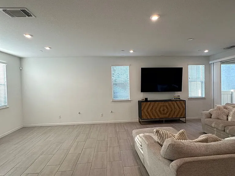 1316 Ironside Pl — Photo 9