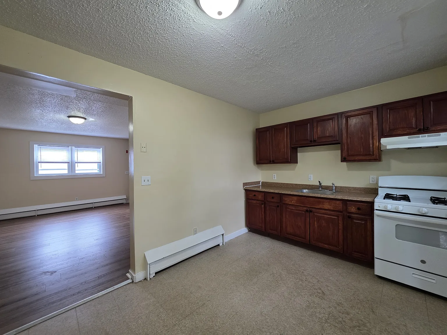 2 bed, 1.5 bath, $1,725 — Photo 2