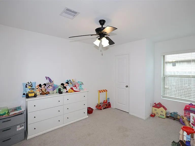7430 Clover Chase Dr — Photo 16