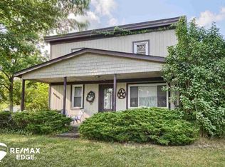 10506 Big Lake Rd, Davisburg, MI 48350