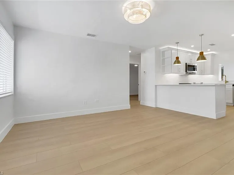 4525 Fluvia Ave — Photo 14