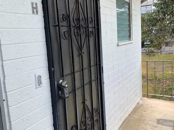 H184ach (TEOMe), 1663 Kewalo St APT H, Honolulu, HI 96822
