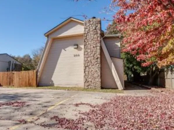 308 Vicksburg Cir APT A, Norman, OK 73071