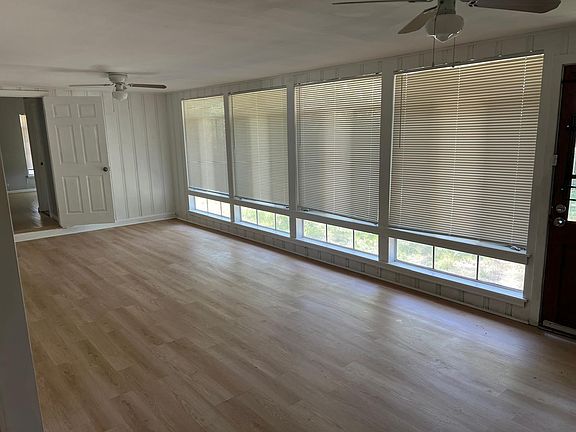 5th image of 222 Cromwell Dr