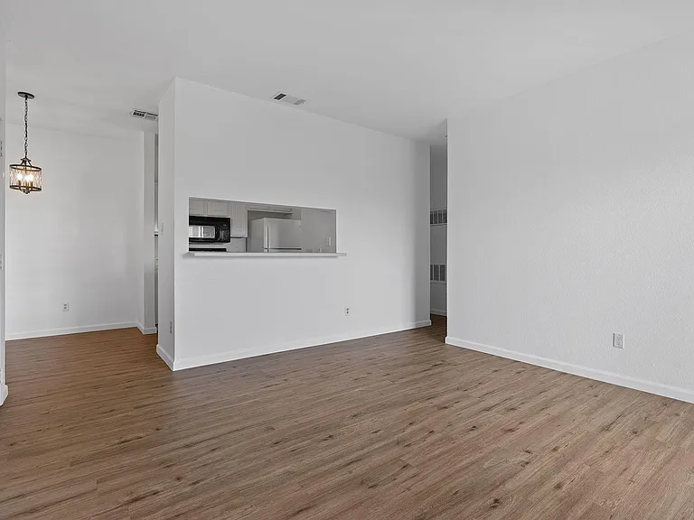 12166 Metric Blvd #1010 — Photo 2