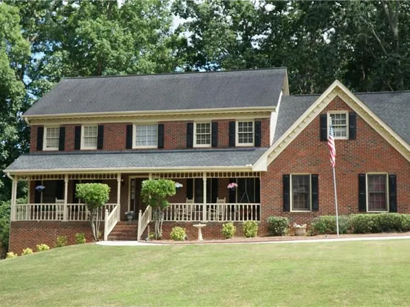 5798 Lost Grove Dr NW, Lilburn, GA 30047