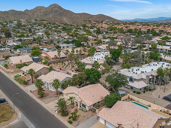 3rd image of 3028 E EMILE ZOLA Avenue