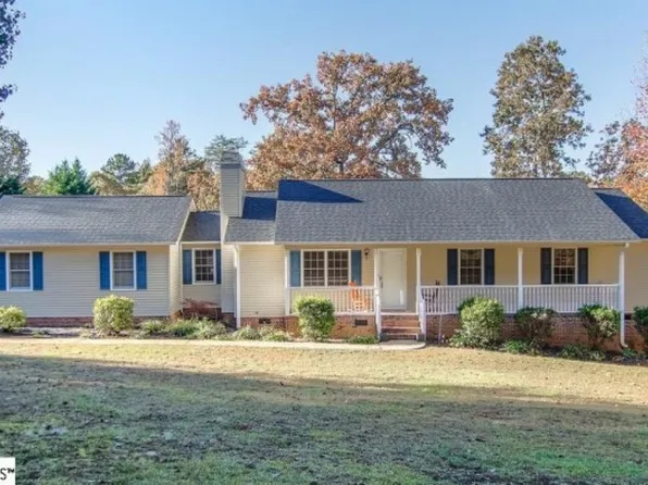 9 Fox Creek Ct, Travelers Rest, SC 29690