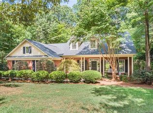 4504 Rockwood Dr, Waxhaw, NC 28173