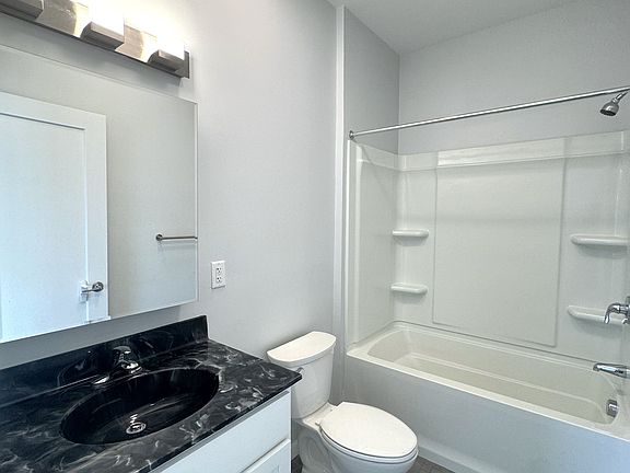 3rd image of 118 Old Colony Ave #321