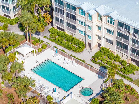 2nd image of 2619 Wulfert Rd Unit 3