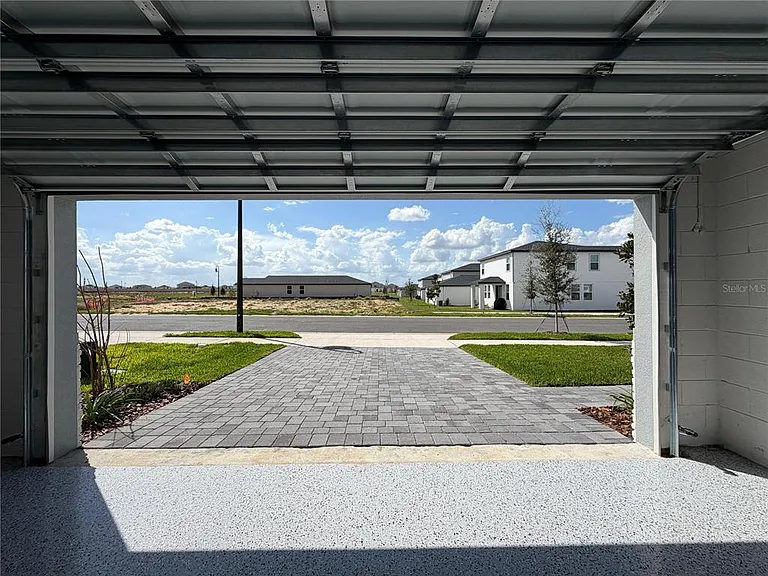5009 Katrina Dr — Photo 23