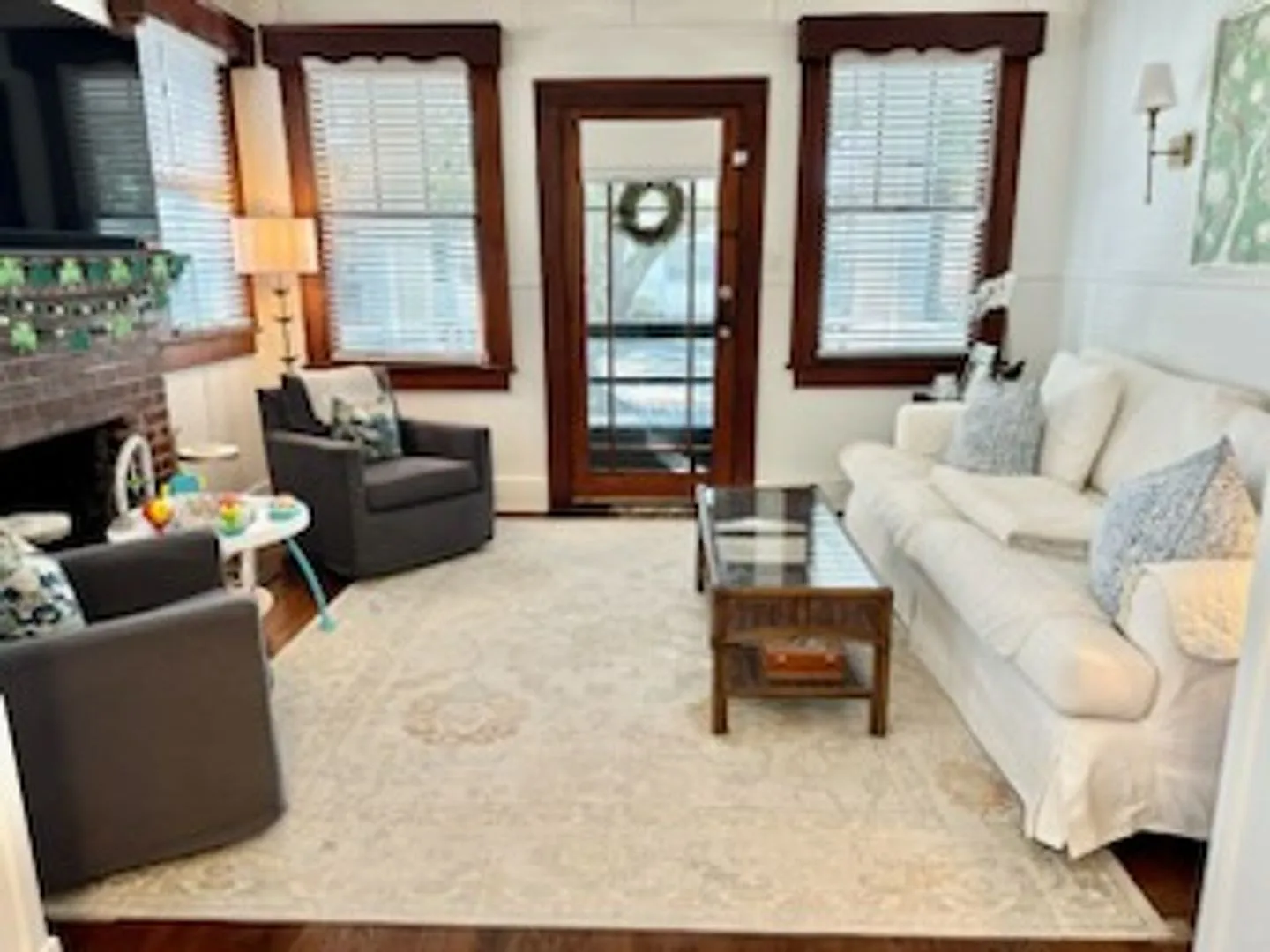 Cozy Two Bedroom Home In Park Circle — Photo 4