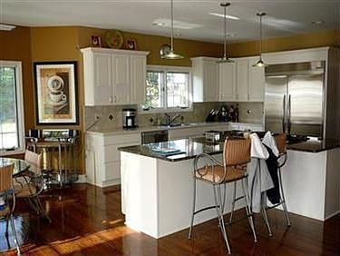 3rd image of 39830 Lochmoor Dr