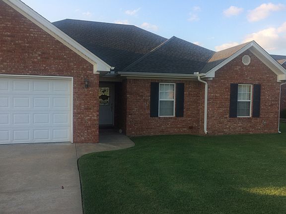 2nd image of 10043 Patricia St