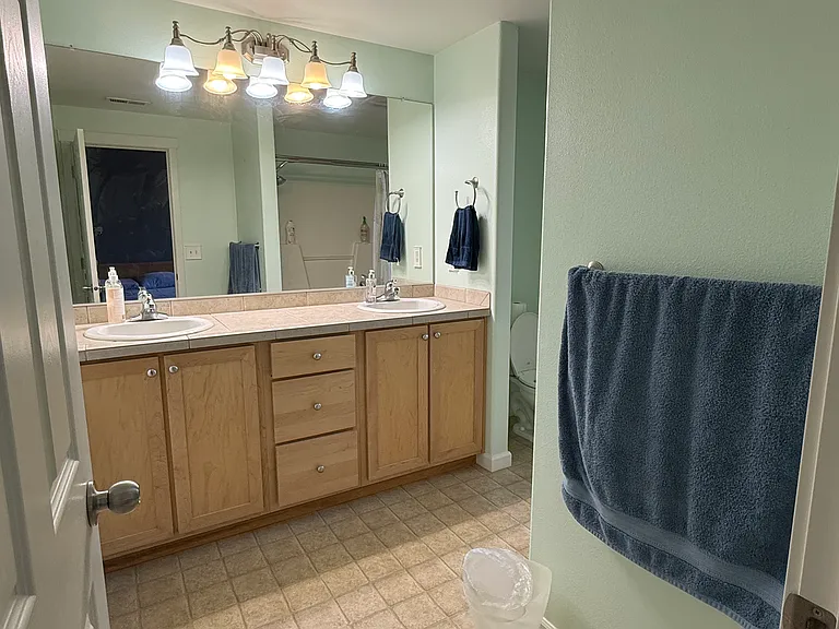 10743 SW Canterbury Ln #102 — Photo 25